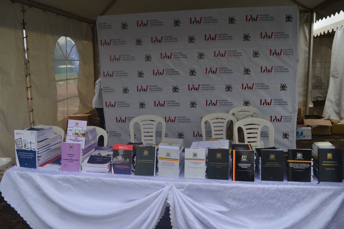 ULRCUg's tweet photo. Uganda Law Reform Commission is participating in the 2019/20 #BudgetWeek  at Kololo airstrip. #KnowYourBudget On display are some of #ULRC's publications and and advocacy about the Commission's activities and Laws of Uganda.#Knowyourrights @URAuganda @mofpedU @CSBAGUGANDA https://t.co/pfrFdi9QEG