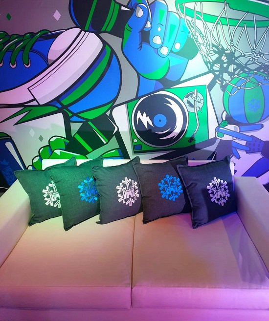 levelthree tweet media