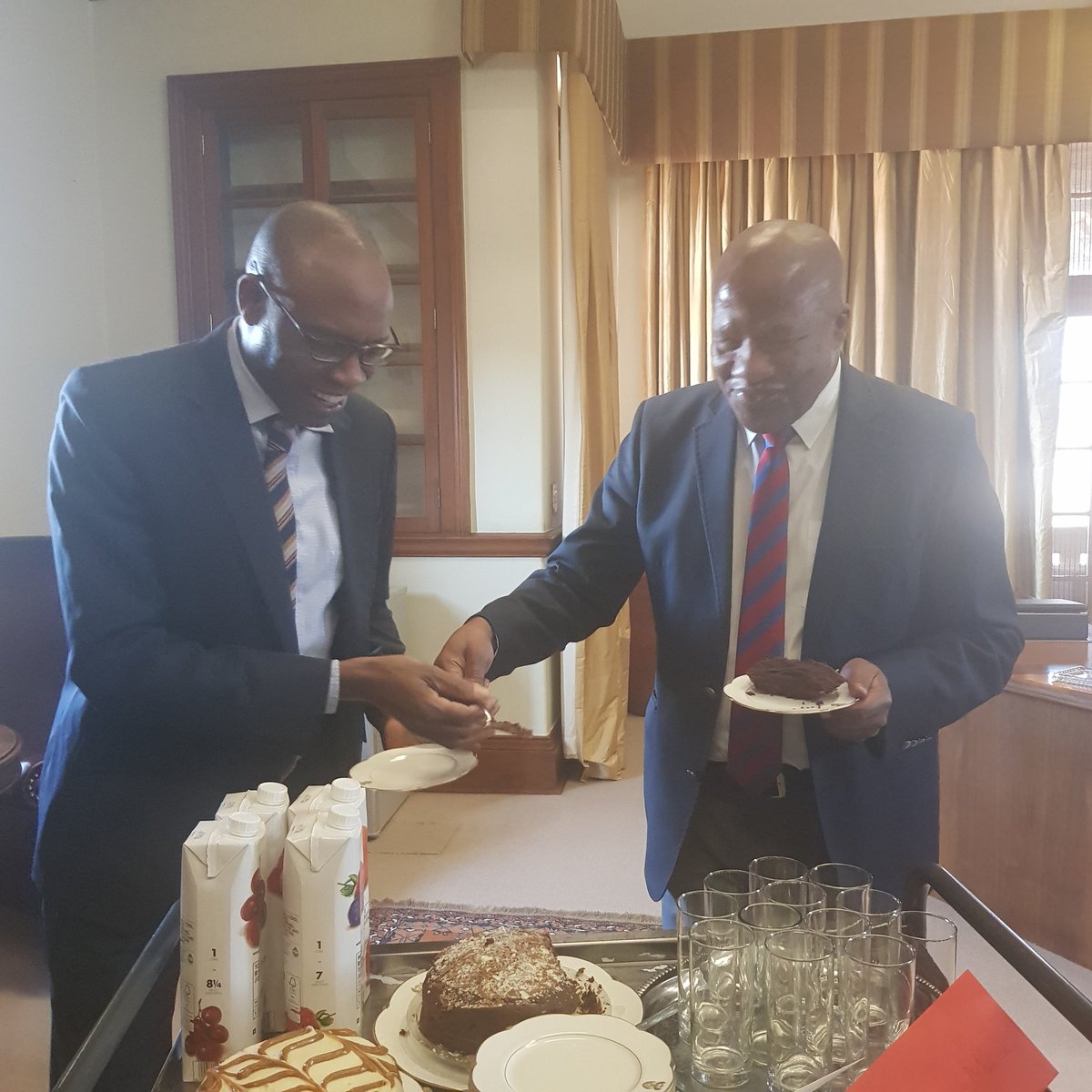 Minister Jackson Mthembu tweet media