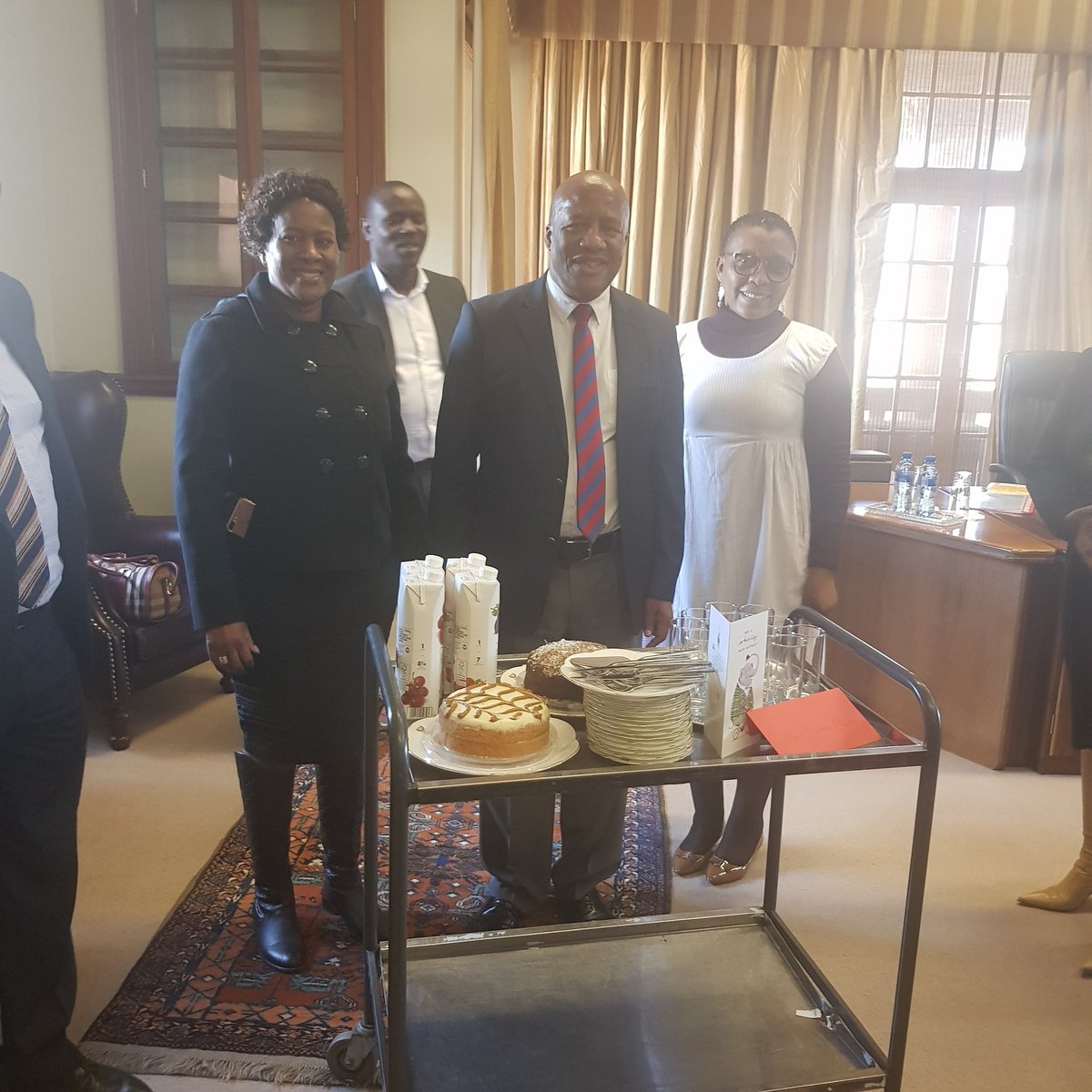 Minister Jackson Mthembu tweet media