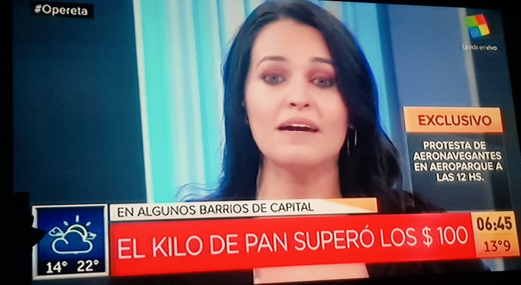 SwrMcfly's tweet photo. #BuenMiercoles #Opereta Mentira En Estación Lanus El Kilo de pan sale 42 pesos cara de Galleta deja de Operar . https://t.co/91n9gDgW54