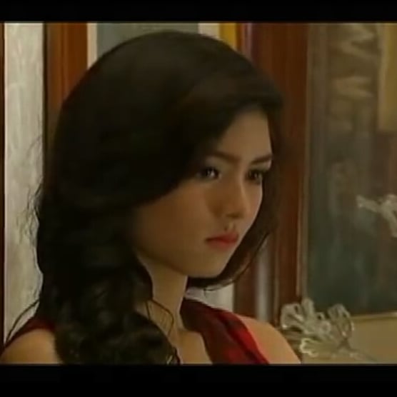 pearlagua_'s tweet photo. Maldita time... hahahaha Kim as young Alondra in Minsan Lang Kita Iibigin before. Galing na galing ako sakanya dito, mapa bida o kontrabida magaling, bagay!!! Versatile actress talaga 😉👏👏👏👏 More kontrabida roles?! 😄🔥 @prinsesachinita https://t.co/50qWokd8Mw