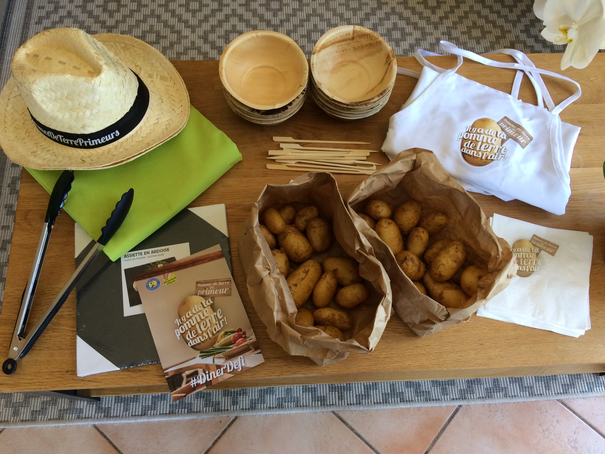 emilieconte's tweet photo. @GrooplayFR suite de notre belle soirée autour de la pomme de terre primeur! un régal #dinerdefi #pommesdeterreprimeurs https://t.co/DqbPOSDvww