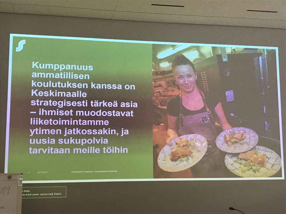 Careerialaiset's tweet photo. #Työelämä tarvitsee ammatillisen koulutuksen työssäoppijoita ja valmistuvia huomisen tekijöitä. ”Ihmiset ovat liiketoimintamme ydin”, kertoo Osuuskauppa Keksimaan henkilöstöjohtaja @KThusberg #työssäoppiminen #careeria #ammatillinenkoulutus #vimma2019 https://t.co/isaPWNGmlQ