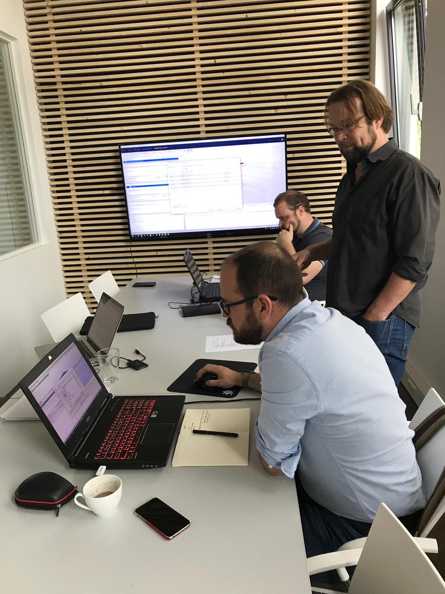 BIMnD_espana's tweet image. Aquí nuestros especialistas formándose en #SolibriModelChecker. 

Así nos aseguramos la calidad de nuestros #modelosBIM y el buen uso de todas las #dimensionesBIM #4D #5D #6D #7D #AndaluciaBIM