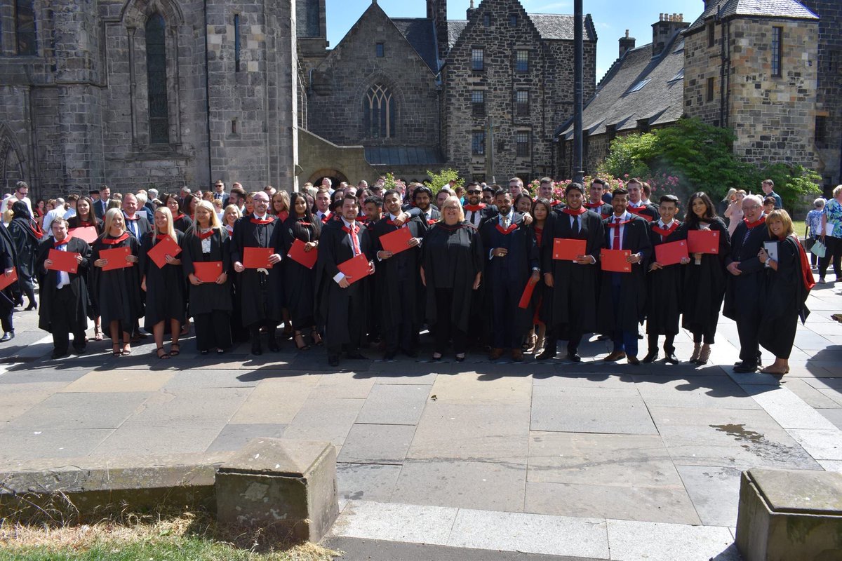 Well done to all our #BAccUWS who received their honours classifications yesterday.  Congratulations from the teaching team🎉👏😀
⁦@UWSBusEnt⁩ ⁦<a href="/UniWestScotland/">UWS</a>⁩ ⁦<a href="/UWSAccounting/">UWSAccountingSociety</a>⁩