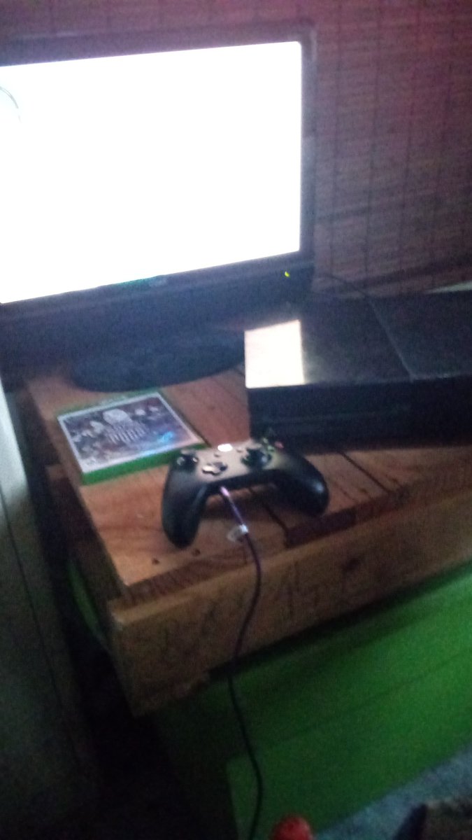 Justin40110's tweet photo. My new set up https://t.co/X8OFbTb8TI