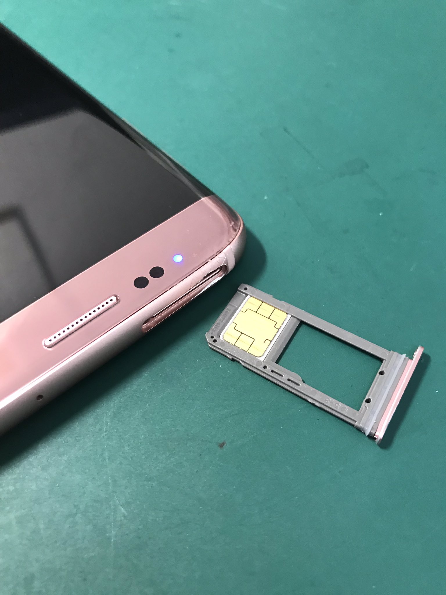 I Ss豊橋店スマホ修理ipad修理switch修理ガラスコーティング シムカードトレイの周りに傷へこみがあり抜けなくなってしまったとご相談がありました 傷へこみを修正してなんとかトレイを抜くことができ修理完了 どんな機種不具合でもご I Ss豊橋店スマホ修理ipad修理switch修理ガラスコーティング シムカードトレイの周りに傷へこみがあり抜けなくなってしまったとご相談がありました 傷へこみを修正してなんとかトレイを抜くことができ修理完了 どんな機種不具合でもご