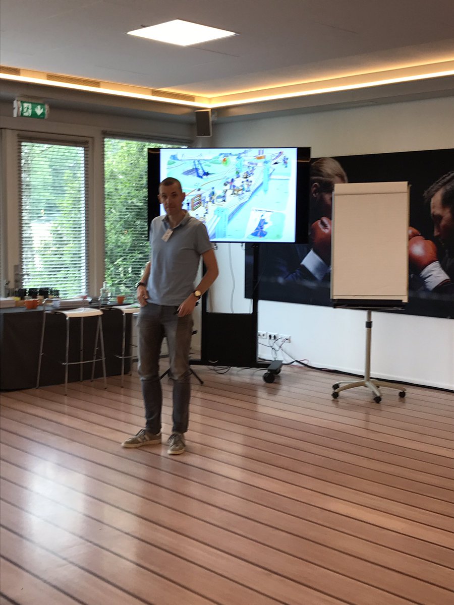 coenkweens's tweet photo. Leren van elkaars successen en ervaringen: sharing is growing #winnen #OpPapendal #MBL #aankaarten https://t.co/OWwpFsKOJk