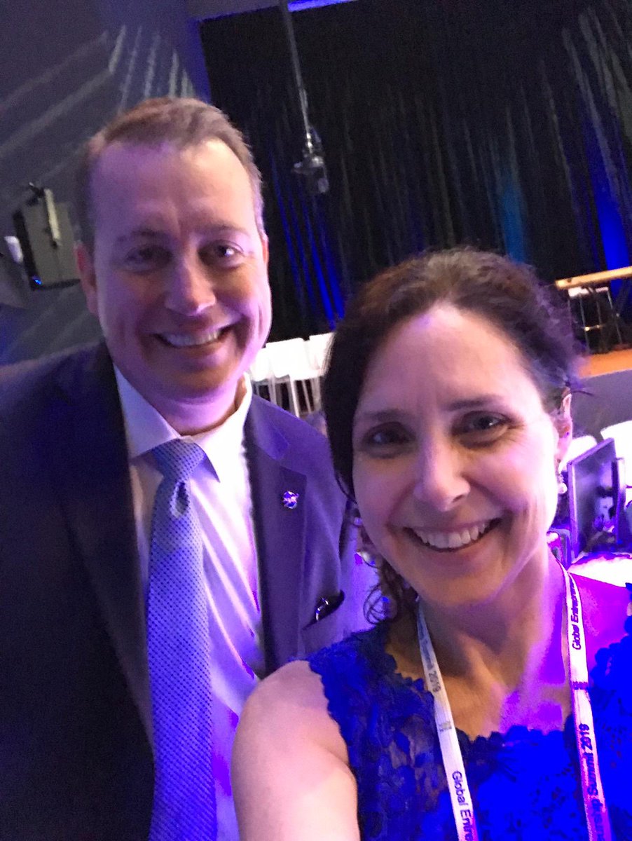 zesteerenee's tweet photo. Having a fabulous day 2 at the #GES2019 - soooo many interesting ideas and people! So much innovation underway to tackle global challenges. Enjoyed a quick chat with @JeffDeWitAZ from #NASA who did a great job moderating the #connectivity #solutionstage @ideasfromeurope https://t.co/inF5AwmNxa