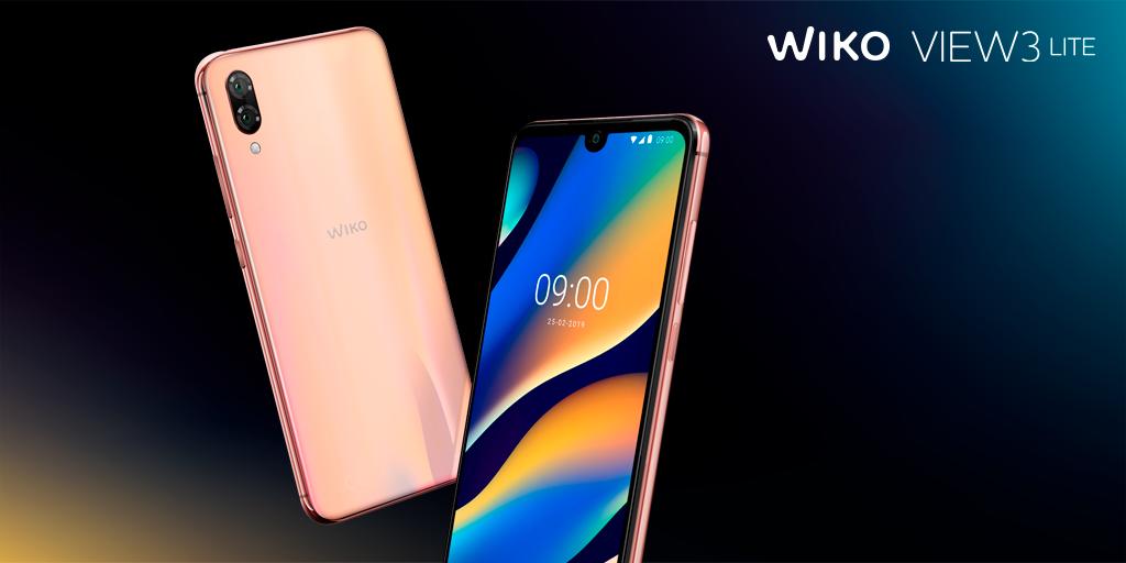 WikoES's tweet photo. ¡La gama #View3range queda oficialmente completada! 👏
Llega #View3Lite con🔋de 4000mAh para dos días de autonomía, cámara dual de 13MP+2MP y un elegante diseño premium con reflejos efecto cristal.✨
Que nada frene tu ritmo, #LifeNeverSleeps!
Conócelo ▶https://t.co/5x9VCob2Du https://t.co/OKA97oIbw6