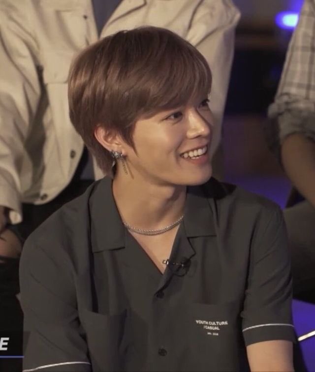 kdyyyyy2's tweet photo. พี่ยูตะยิ้มแล้วโลกสดใสมาก ฮืออ เหมาะกับเพลงเวลาเธอยิ้มอะ 🌞☁️ https://t.co/M6hmgRH0hz