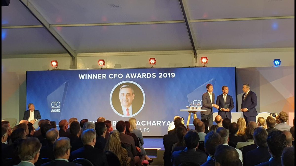 Abhijit Bhattacharya (CFO Koninklijke Philips) neemt CFO Award of the Year in ontvangst tijdens CFO Day 2019 in <a href="/HotelBilderberg/">Hotel De Bilderberg</a>. Lees verslag: cfo.nl/artikel/abhiji…. #CFODay2019 <a href="/PhilipsNL/">Philips Nederland</a> <a href="/Philips/">Philips</a>
