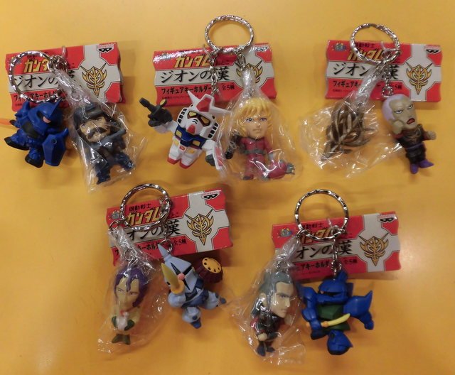 懐かしのコンビニキャッチャーのプライズ景品が入荷しました