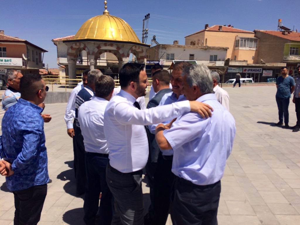 avyanar's tweet photo. Bayramımızın 2. Gününde Milletvekilimiz @kulmustafa77_ac ile birlikte Kozaklı ilçemizde Belediye Başkanımız @AkifKabukcuoglu, ilçe başkanım @ucarorhan20078 , teşkilatımız ve hemşerilerimizle bir araya gelip bayramlaşma programımıza devam ediyoruz .. 
#HayırlıBayramlar https://t.co/y2qlyt2hiL