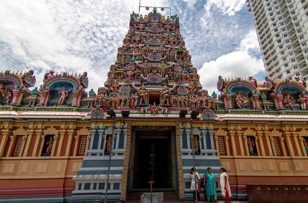 Sri Kandaswamy Kovil 
aroundworldmy.blogspot.com/2018/04/sri-ka…