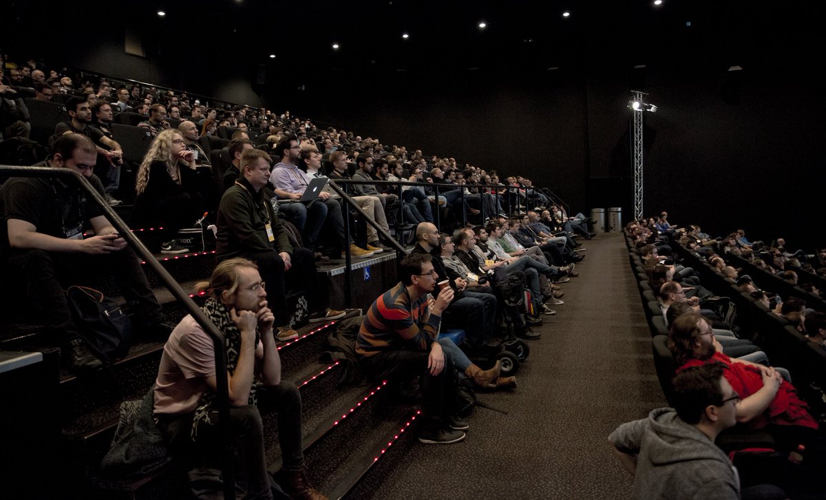 Devoxx Belgium registration update:  Only 280 Combi tickets left, at the current tempo we'll sell them out probably end of next week... 😱