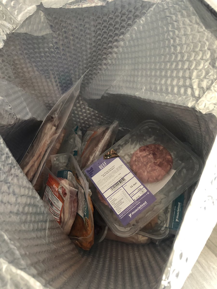 saddler_andy's tweet photo. 👀 #HealthyLivingForAll #MuscleFoodUK @MuscleFoodUK https://t.co/q832HgLFqd