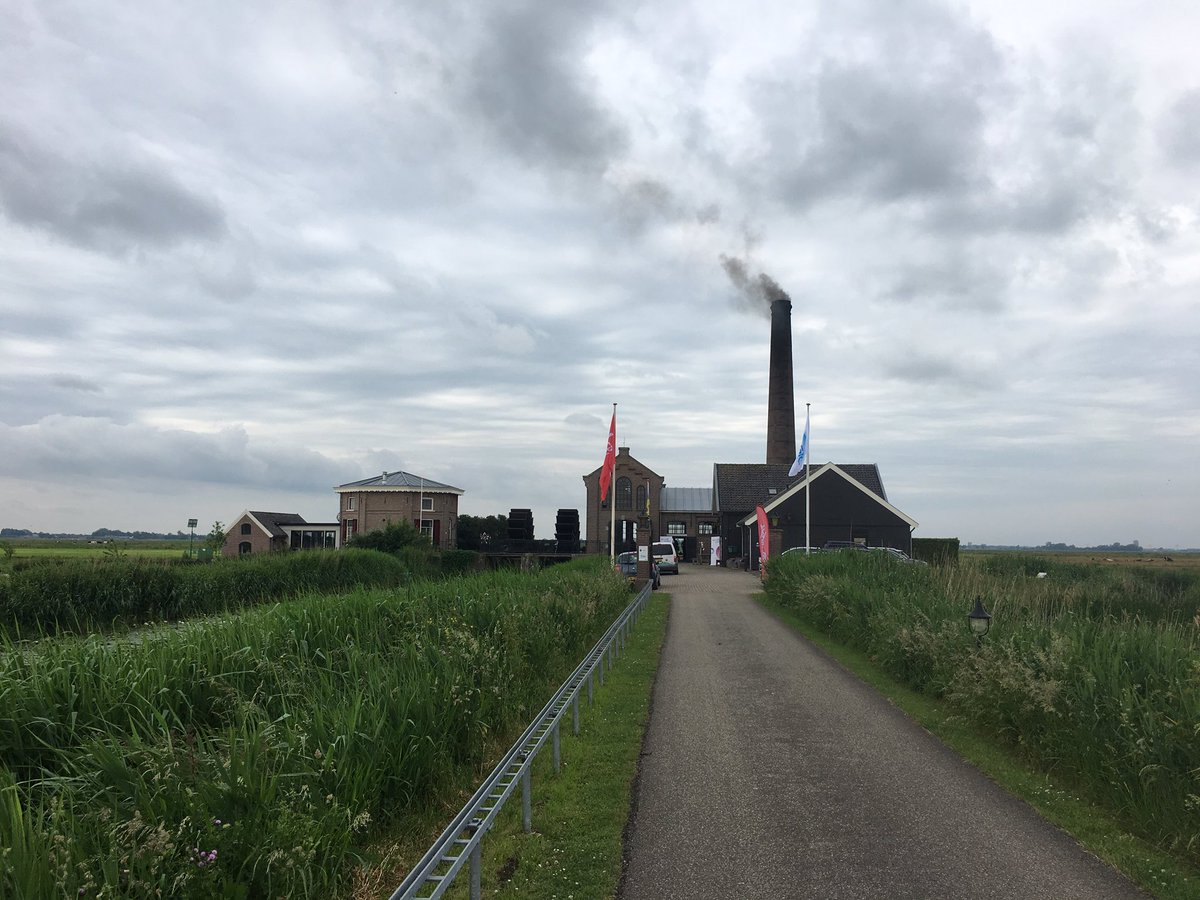 BarryScholten's tweet photo. Evenement Smart polder op stoomgemaal Arkemheem (smart polder 1.0) Door @Danfoss @ENGIEelectrabel Solar integrated Solutions. Prachtige locatie en veel restwarmte. @IFTechnology https://t.co/XlpktL9lQp