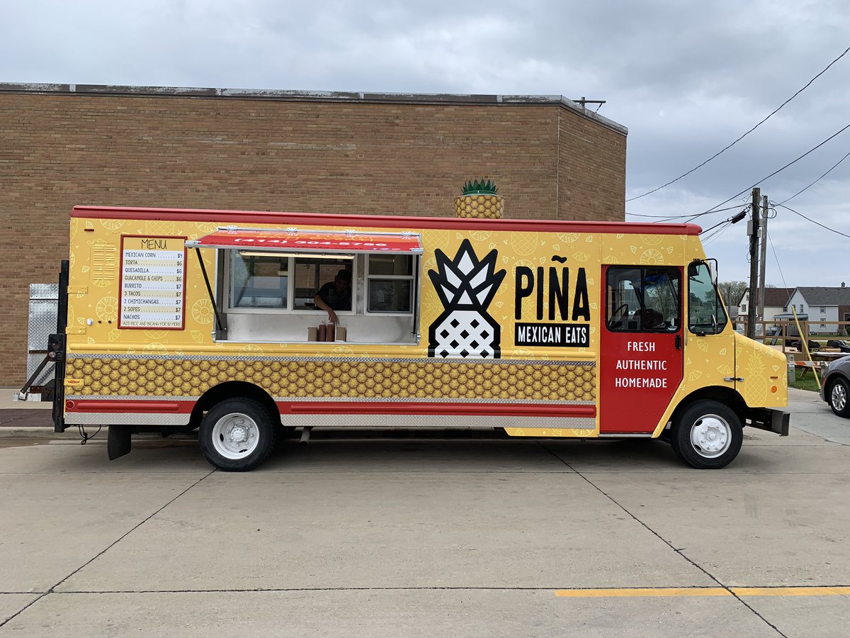 pinamexicaneats's tweet photo. Come visit us at the Menomonee valley community park we will be parked my Charter wire from 11am to 1:30! #milwaukee #foodtrucks https://t.co/LC9L7wqXYf