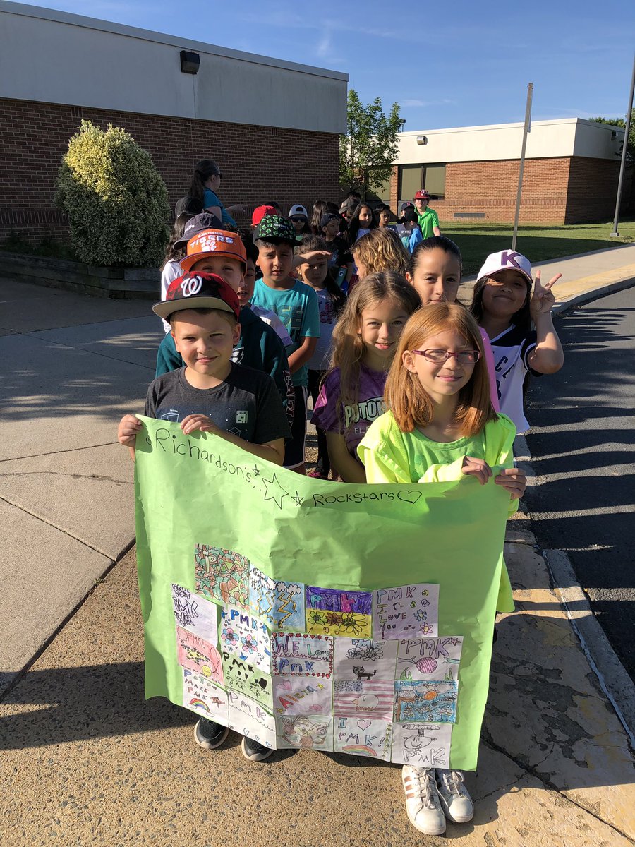 MrsG_Richardson's tweet photo. Just a perfect day for field day!! ☀️😎@Potowmack_ES https://t.co/xk7P988rGn