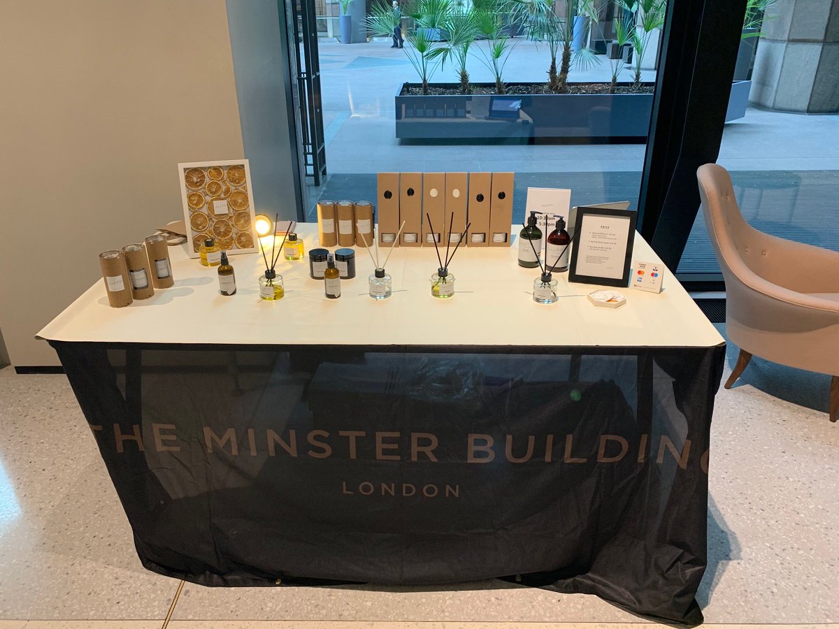 Today at The Minster Building we have Osoon showcasing their natural home fragrances, handmade soaps and diffusers. 

Be sure to check them out at our North Reception lobby until 5:30pm today.

#london #osoon #natural #handmade #fragrance #home
