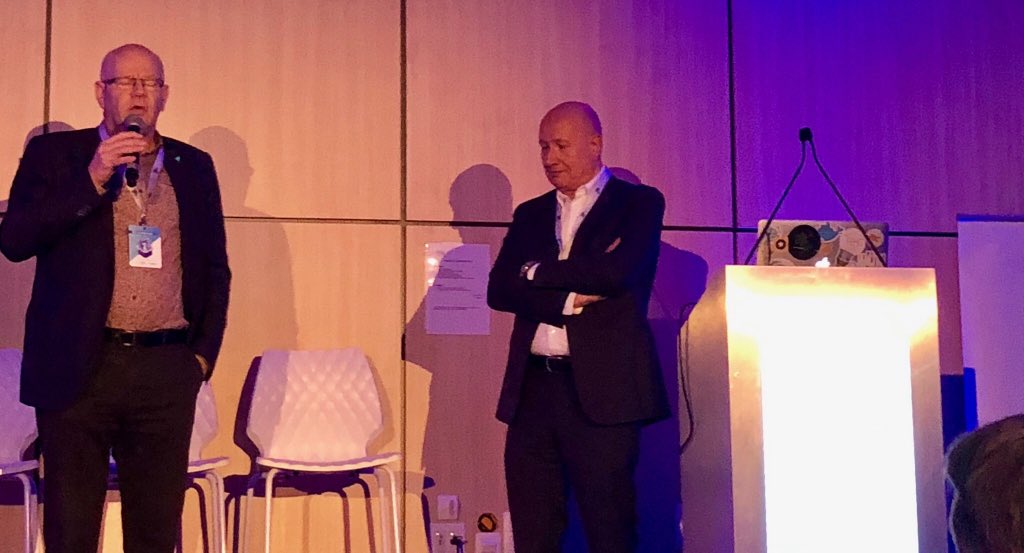 digitalwallonia's tweet photo. Clôture du #mforum @digitalwallonia @ProximusGroup par @BenoitHucq DG @AdN_Wallonie: menons ensemble des réflexions et des actions pour une société digitale inclusive et durable!
https://t.co/FlxVEJGKyt
#DWChampions #DigitalWallonia #SocieteNumerique https://t.co/MahZlWGR4I