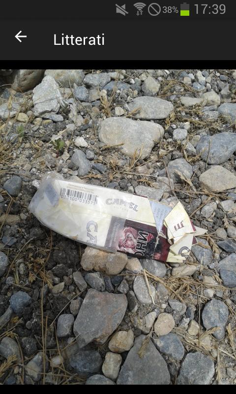 De koning van Egypte, had een ding dat wipte. Tussen zijn benen en onder zijn gat, rara wat is dat? #Litterati #PlasticSoepBegintOpDeStoep