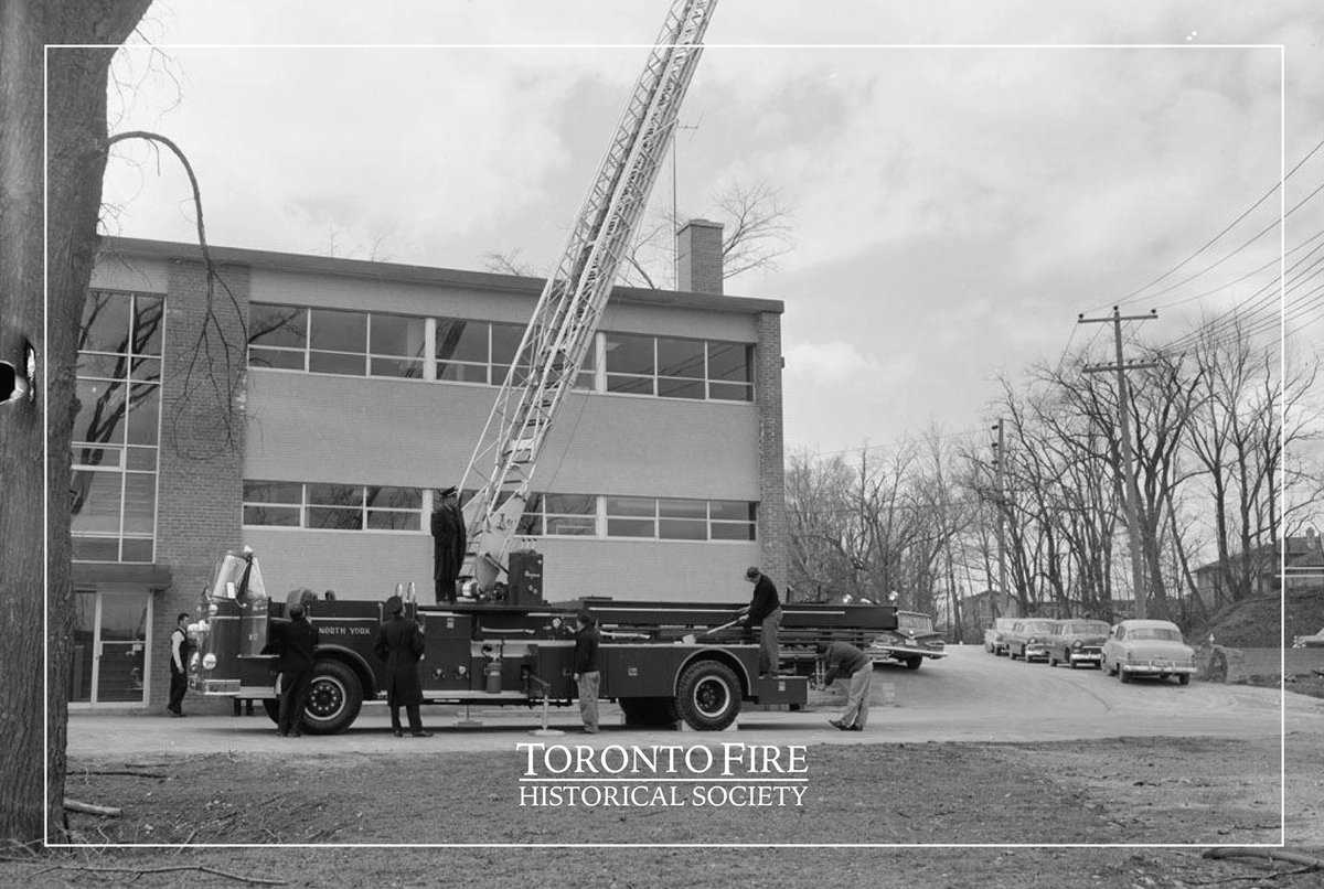 TOFireHistory's tweet photo. Originally North York Fire Department 6 Hall, now Toronto Fire Services Station 122 at Bayview and York Mills. 📸 1950’s? #torontoarchives Comment below if you have any details!#torontofireservices #torontofiredepartment #torontofire #historyoftoronto #oldtoronto #canadianhistory https://t.co/hCPqA41BDB