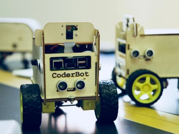 CoderDojoQuartu's tweet image. #Coderbot, il robot che insegna #coding nelle scuole: bit.ly/2JYdNGJ
#scuola #tecnologia #innovazione #didattica #robot #robotica #RaspberryPi