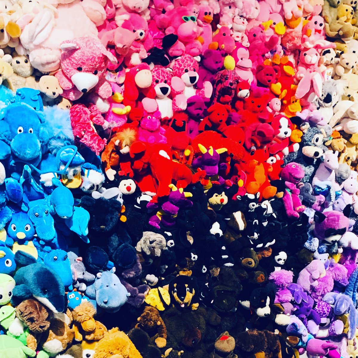 justinloeber tweet media