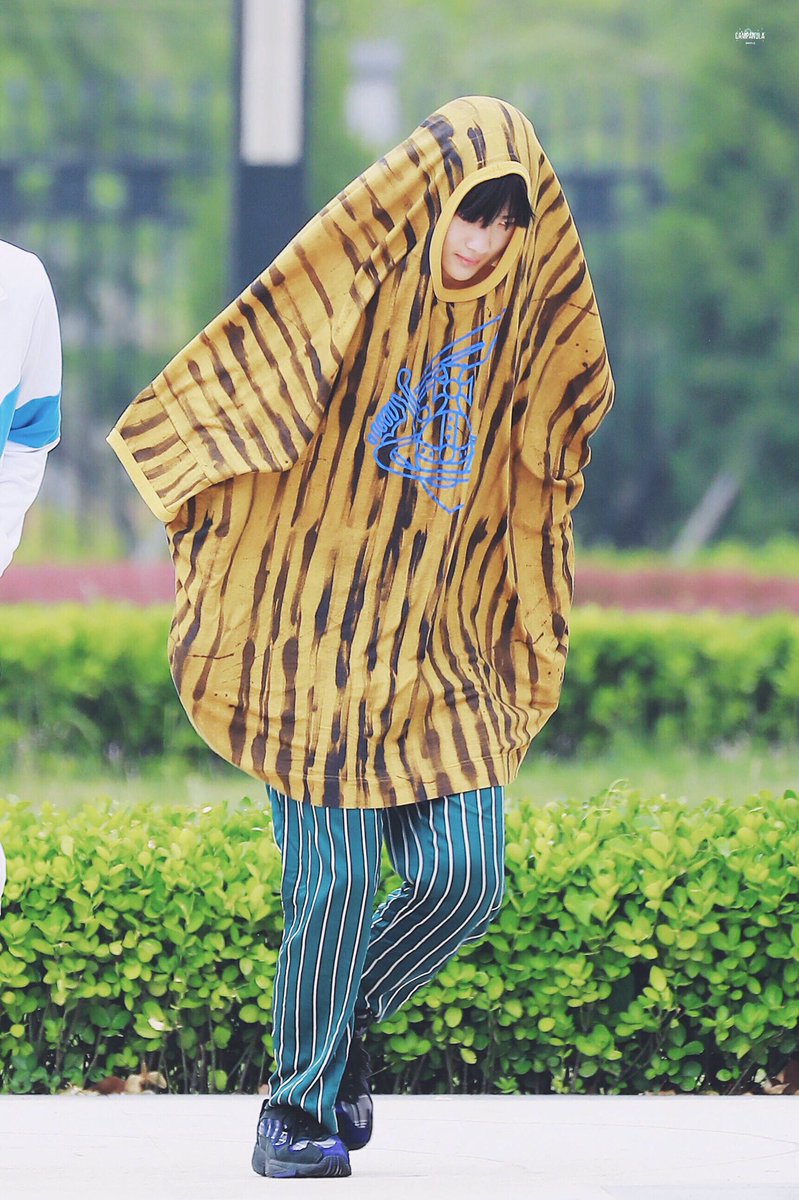 zhouarchives's tweet photo. so this is the man i stan huh?

cr. Campanula0621_周震南

#zhouzhennan #zhennan #周震南 #南南 https://t.co/x8rIbk504d