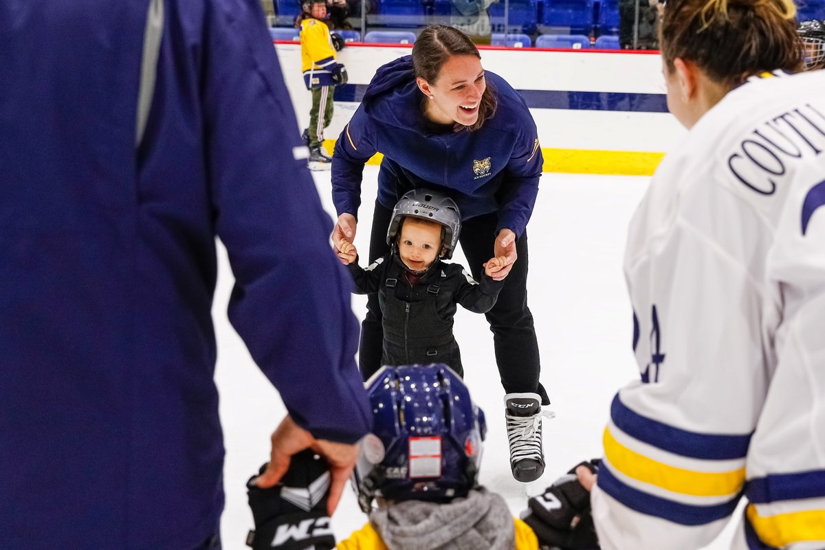 QU_WIH's tweet photo. Skate with the Bobcats is one of our favorite ways to connect with our fans on the ice and share our love for the game! 😺⛸ We have Skate with the Bobcat days every season after two of our home games!

#20DaysofWOW https://t.co/AsrrWLTBPQ