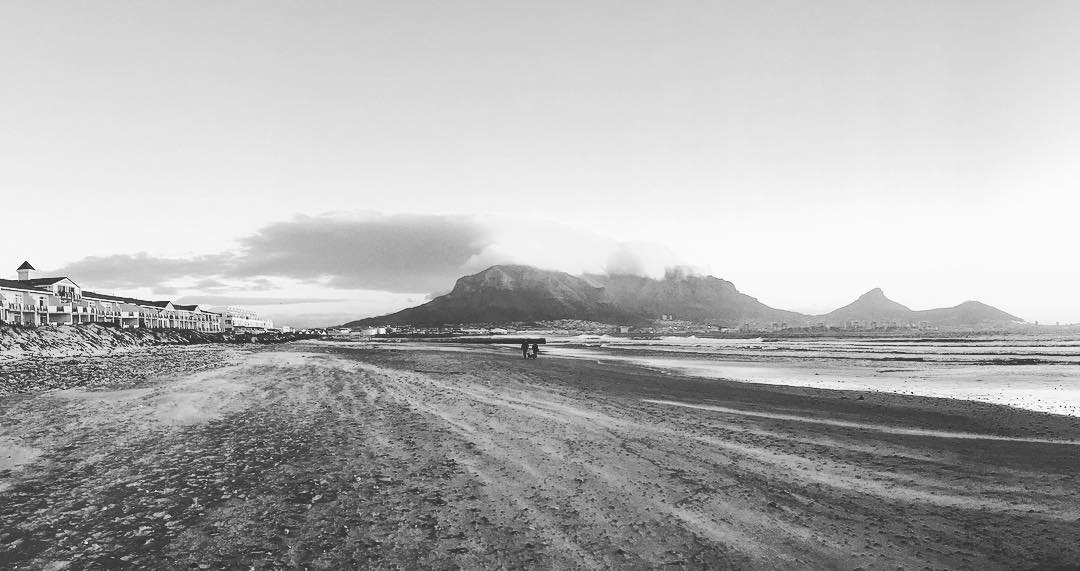 GoTouchDown's tweet image. Just another day in the tip of Africa
_
 📷|IG|citezen_riot
_

#GoTouchDown #PictureOfTheDay #HolidaySpirit #TouchdownGroup #EnjoyLife #LocalWildlife #City #AmazingPic #ConcreteJungle #AfricanAdventures