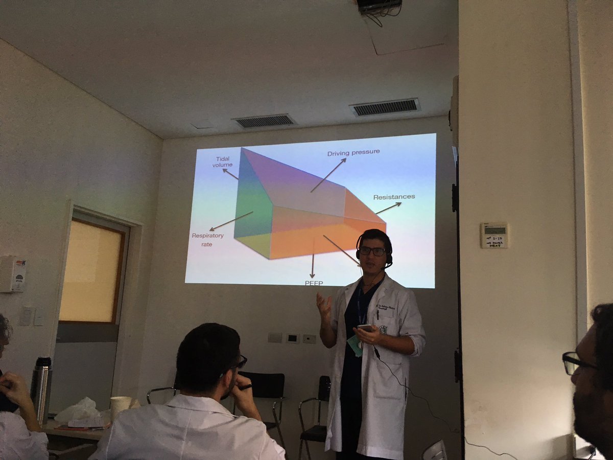 NicoOnTheRoad's tweet image. Comenzamos la reunión semanal de @kinerespihiba hoy discutimos acerca #mechanicalpower 😬 no viene liso el asunto @JmNunezSilveira #cusufire