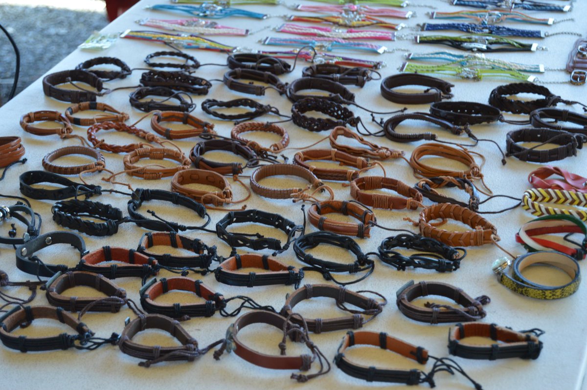 tcfleamarket's tweet image. Looking for something that your dad will love for Father's Day?  Find something unique at Tri-Cities Flea Market! #tcfleamarket #unique #uniquefind #tcfleamarket #fleamarketfinds  #shoplocaltricities #fleamarket