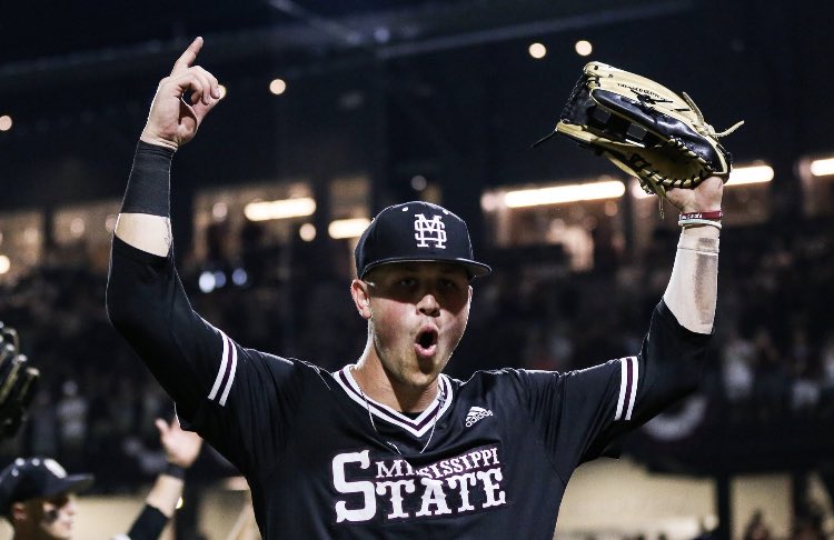 CollegeBaseCNT's tweet image. RETWEET if you’re rooting for @HailStateBB to win the Starkville Super Regional and advance to Omaha.
