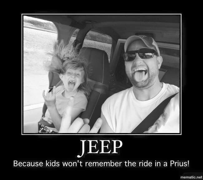 Teaching your kids the jeep life 👋😁 #JeepHairDontCare #RaiseThemRight #ItsAJeepThing #LookMaNoDoors