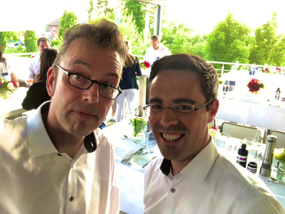 schomberg's tweet photo. Das Rheinland ist auf der #deep19 angekommen!! https://t.co/kOUxjHjvKL
