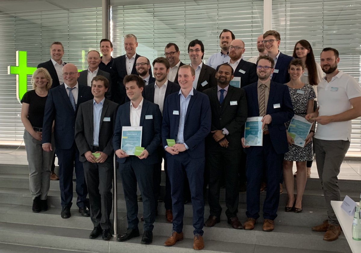 cet_tudortmund's tweet photo. Wir gratulieren den Preisträgerinnen und Preisträgern des #awardjungespitzenforscher:

🥇 ML-basierte Erfassung relevanter Straßeninformationen

🥈 i-Automate

🥉 DNA-kodierte Molekülbibliotheken

Unser Dank geht an die Stiftung Industrieforschung! https://t.co/tbWTVGJot2