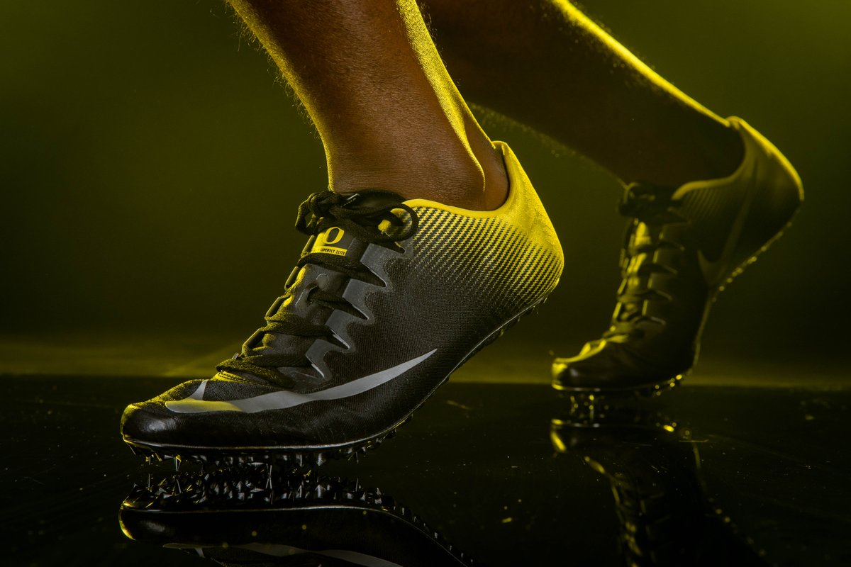 OregonTF's tweet photo. A Championship fit...get the 🔥 started early!

#GoDucks https://t.co/r1wILKNhUN