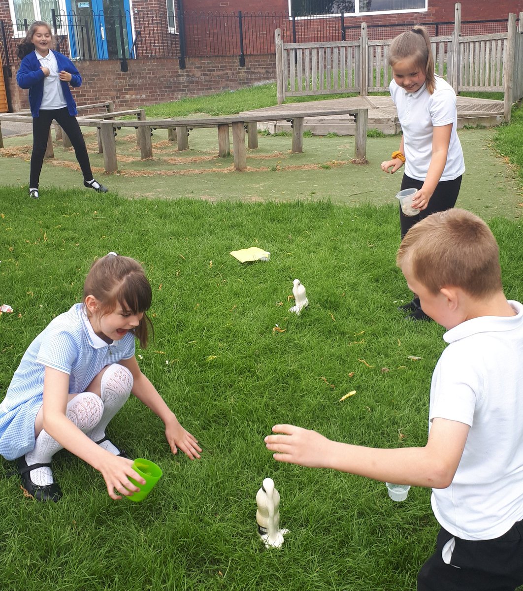 3Stakesby's tweet photo. Absolutely loved watching the children's reactions as they created their own volcanic eruptions this afternoon...apologies to anyone in a 100m radius for all the shrieking 🌋 🤯🙉 @StakesbyAcademy https://t.co/iSHSQtIPu9