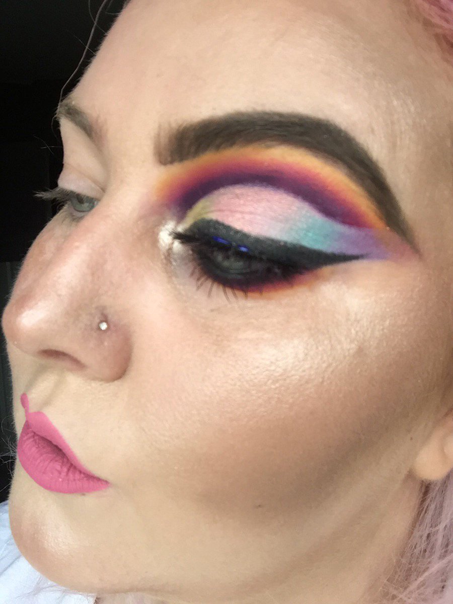 Jessg_snizzle's tweet photo. Pride inspired eye look using the @beautybay EYN bright 16 colors palette . A dream to work with #PrideMonth #pride #prideinspired #makeup https://t.co/spUconbce3