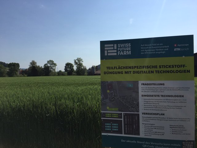 RobertFinger1's tweet image. Besuch bei @Agroscope #Tänikon - spannende Versuche zur teilflächenspezifischen Stickstoffdüngung basierend auf #Drohnen und Satellitenbildern, mit @PhenoFly @ETH und #swissfuturefarm. #precisionfarming #smartfarming cc: @elbenninadja swissfuturefarm.ch/index.php/proj…