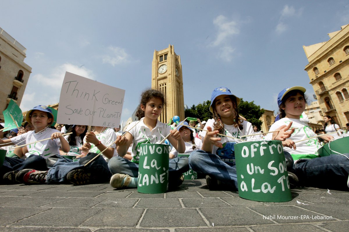 OHCHR_MENA's tweet photo. A safe,clean,healthy&sustainable environment is essential 2the full enjoyment of #HumanRights including the #RightsToLife, health,food, water &sanitation. On #WorldEnvironmentDay,let us participate in the decisions that affect us &let us respect our need 4 a #HealthyEnvironment https://t.co/8mWJF0vlQX