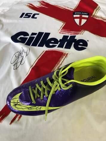 Massive thank you to <a href="/gazellis12/">Gareth Ellis</a> and Sasch Brook from <a href="/hullfcofficial/">Hull FC</a> for supporting us with fundraising for our trip to France next year.