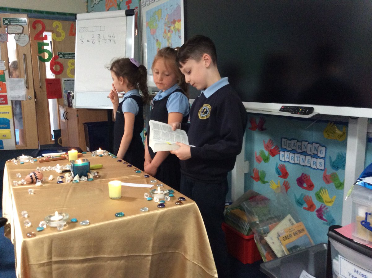 StBernardsep's tweet photo. A lovely start to the afternoon in T3, a calm and reflective Collective Act Of Worship led and created by the children. #StBsCollectiveActOfWorship #Relective https://t.co/MOWhCZOjcj
