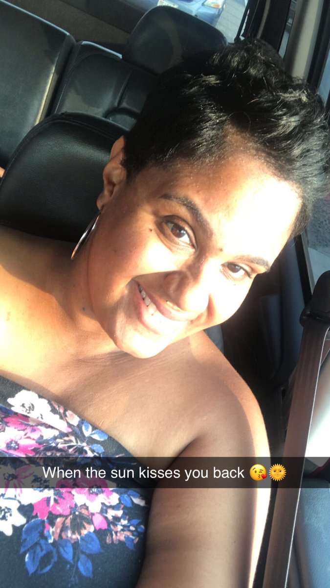 kimnotkimberly_'s tweet photo. Birthday countdown-16 daysssss ๐ฅณ๐คฉ๐!! #70sbaby #nofilter #naturalface #est1977 #countdownto42 https://t.co/84c8kozJMM