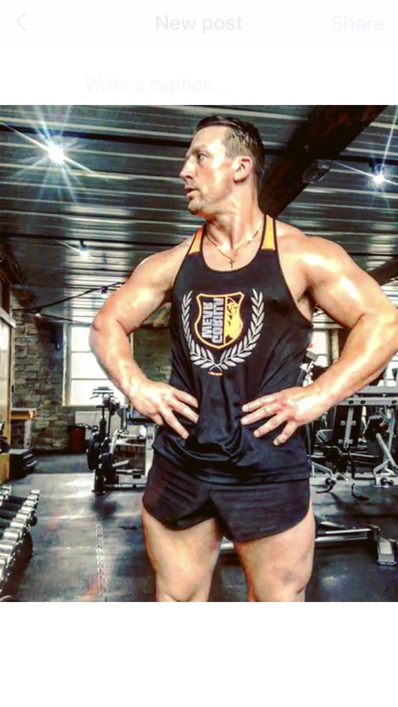 Realkeithmason's tweet photo. Re-dedicated,Re-energised,Re-focused, life after footy is looking good. As a athlete what you’ve done in the past carries no weight in the present or future.
.
.
#earnit 
#adapt
#striveforgreatness 
#lifeafterfooty https://t.co/ccnRAppE2B