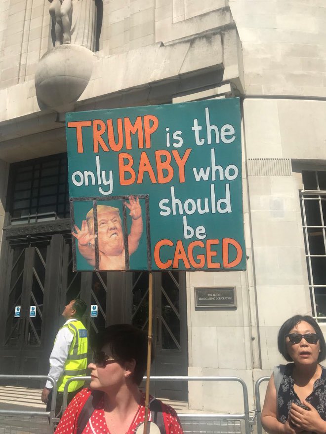 PChaddock's tweet photo. @HollandDonna2
Trump is a criminal...
The autocratic kleptocrat, destroys democracy.
Asylum seekers demonised 
Children caged in full sight.
Women’s reproductive rights 
Stolen swiftly overnight.
Religion used to discriminate
Rule by fear is spreading hate. https://t.co/wQNg6j6011